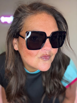 Antigua Sunglasses with classic aviator shape and soft feminine detailing—perfect for everyday wear.