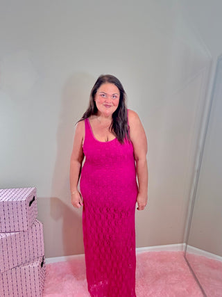 Flattering Lace Dress with Built-In Lining – Leely Lace Dress featuring delicate, stretchy lace, built-in cami, and a flattering, body-hugging fit.
