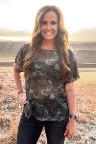 Camo mesh oversized top women’s clothing breathable sheer layering top comfy mom style trendy camouflage shirt